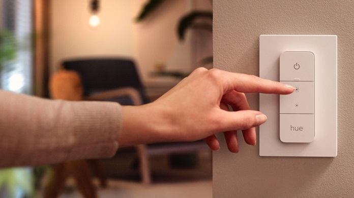 woman using the light switch 